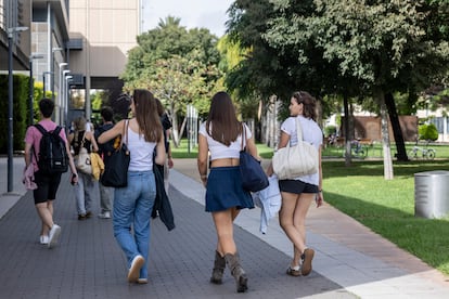 Students of the Polytechnic University of Valencia, this Tuesday.