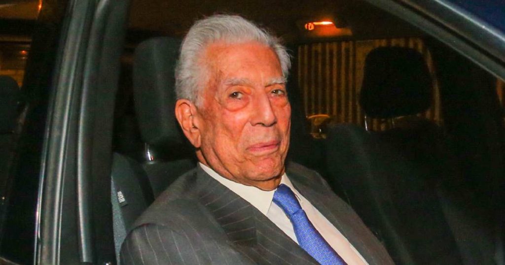 Breaking news on Mario Vargas Llosa's health status